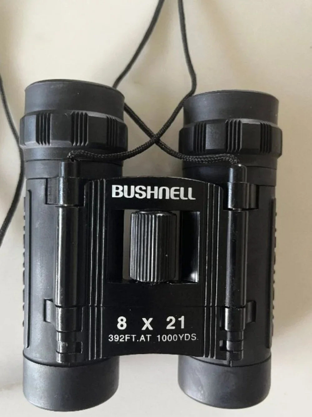 Compact Bushnell 8 x 21 392 FT @ 1000 YDS Binoculars with Original Carrying Case